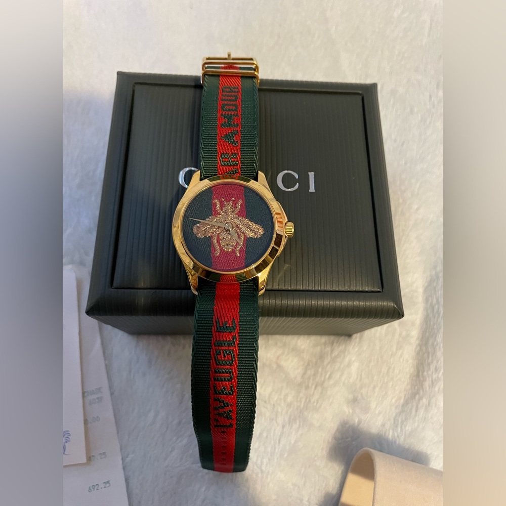 ❌SOLD❌ Gucci G-Timeless Le Marche des Merveilles Nylon Strap 38mm Bee Watch